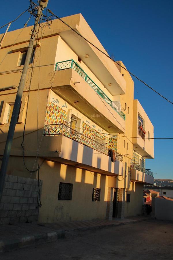 Petra Family House Bed & Breakfast Exterior photo