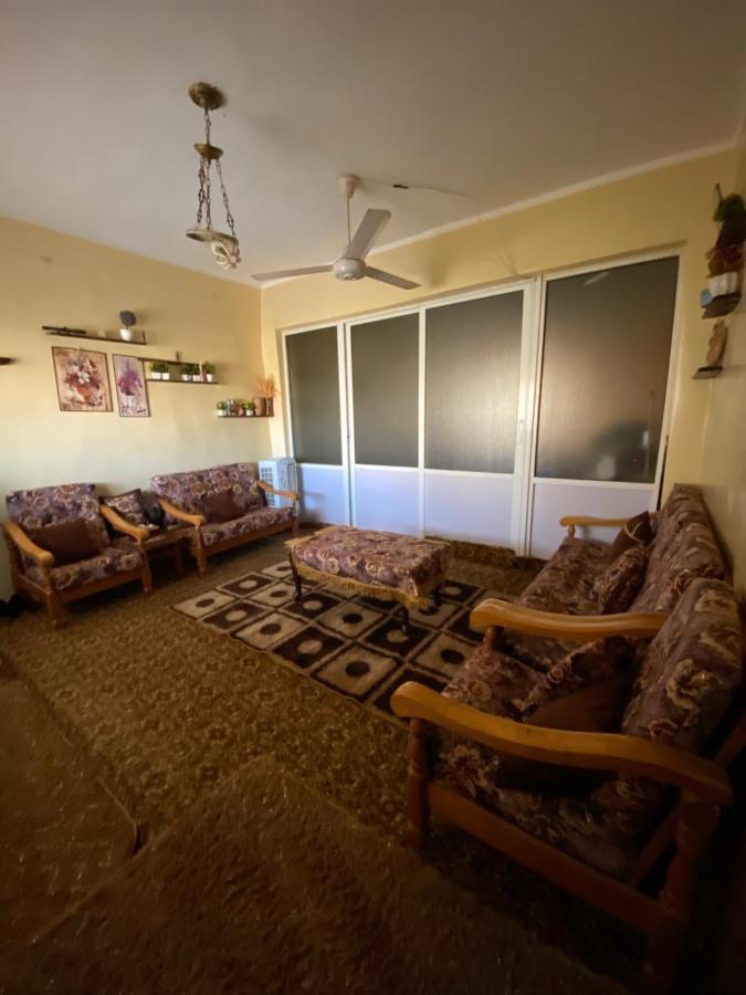 Petra Family House Bed & Breakfast Exterior photo
